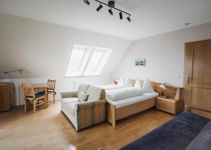 Weingut Koegl Bed and Breakfast 3*